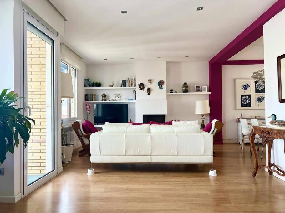 Moderno Y Amplio Apartamento En El Centro De Rosas Exteriör bild