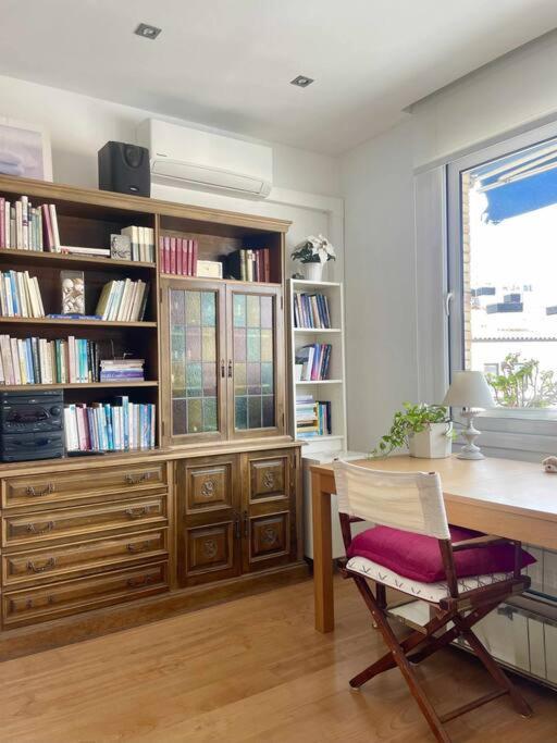 Moderno Y Amplio Apartamento En El Centro De Rosas Exteriör bild